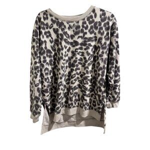 🌸3/$15🌸Maurices Womens Leopard Print Sweater Medium Grey & Black